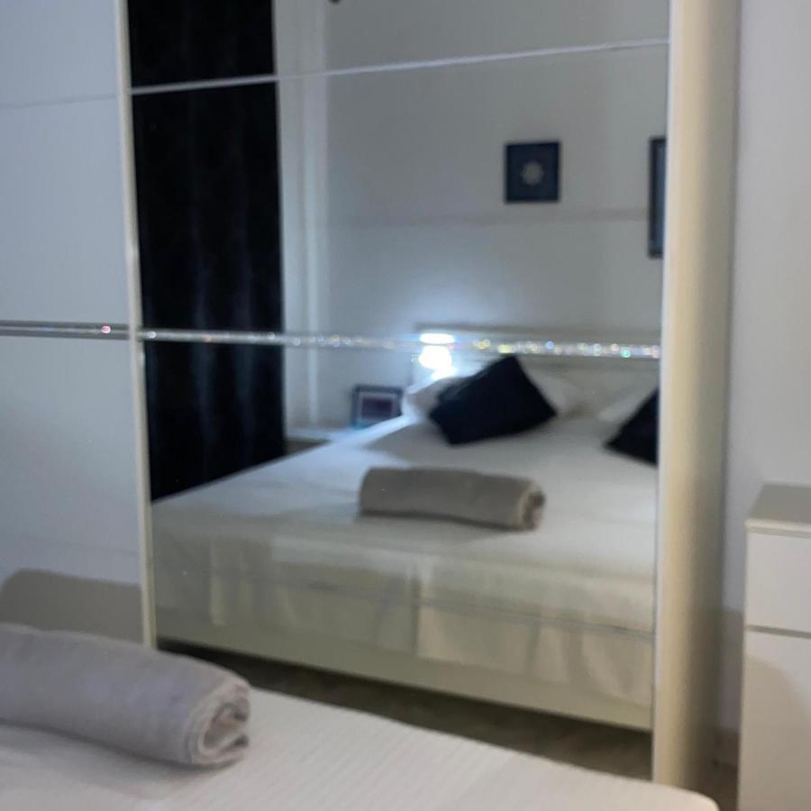 Beach Apartments Mika 로크바 로고즈니차 외부 사진