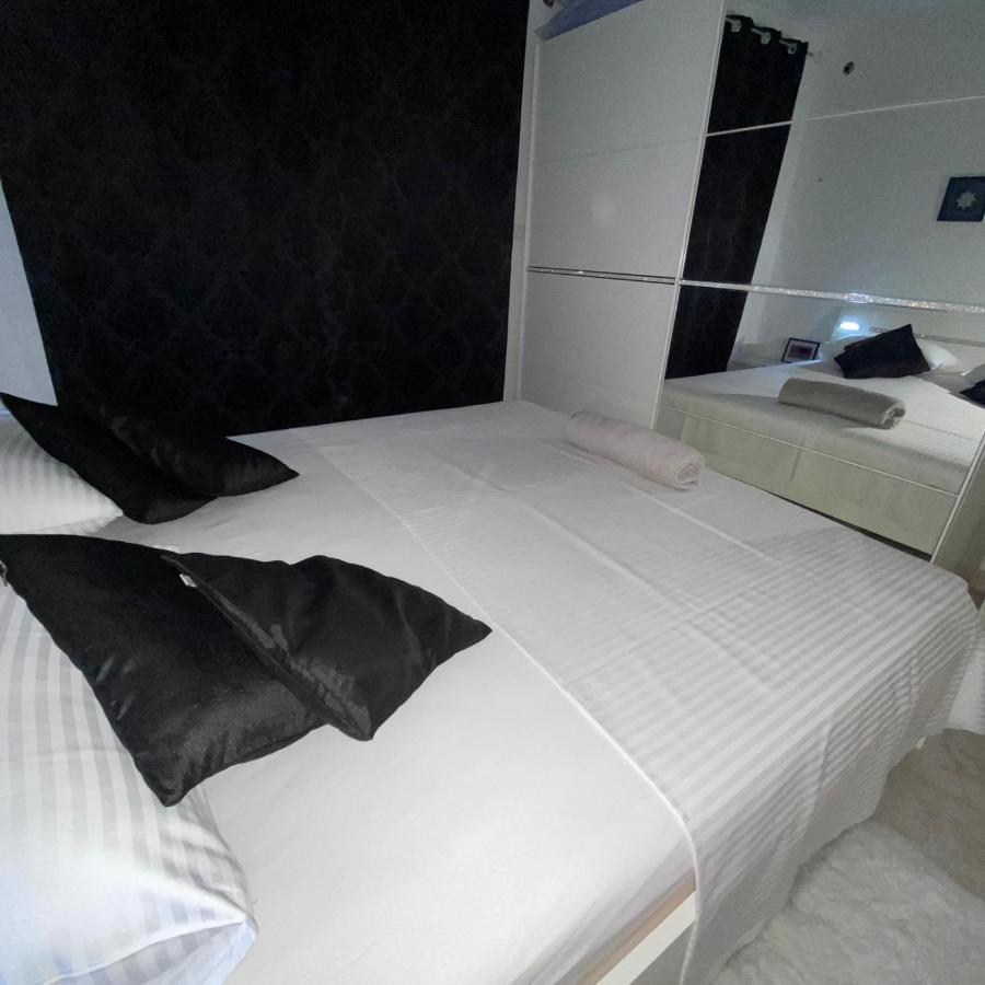 Beach Apartments Mika 로크바 로고즈니차 외부 사진