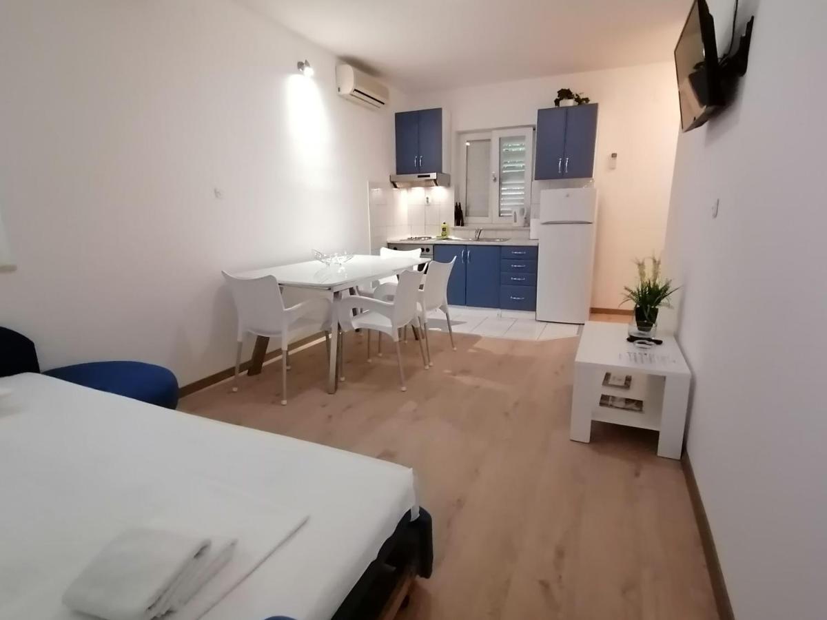Beach Apartments Mika 로크바 로고즈니차 외부 사진
